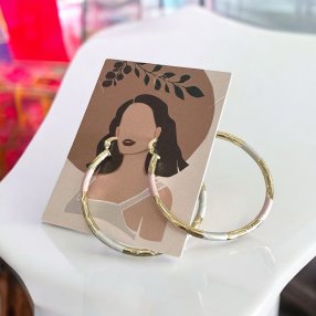 ARGOLLAS DORADAS TEXTURIZADAS MEDIANAS 5 CM