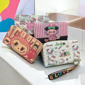 Pqte. 4 Monederos de 1 cierre con muñerquera Labubu-Sanrio