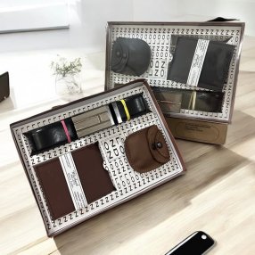 Set de Cinturon, billetera y portamonedas (COLORES OBSCUROS, diseños surtidos)