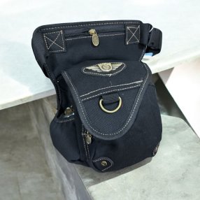 Piernera multiples comaprtimentos de lona  Black