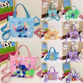 Pqte. 3 PZAS MINI CROSSBODY DISEÑO SURTIDO (STITCH, CAPYBARA  Y LABUBU)