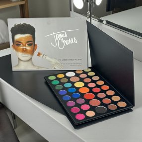 Paleta de Sombras James Charles Artistry Palette