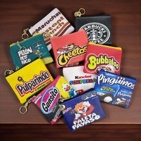 Set de 10 Monederos Sabrosos con diseños de botanas y dulces mexicanos
