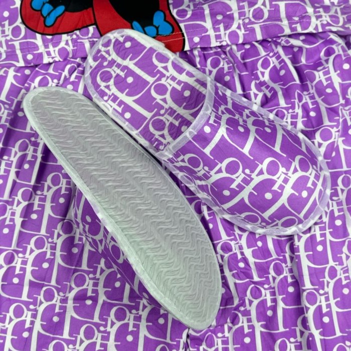 Pijama Dama Unitalla con Pantuflas – Diseños Surtidos | Suave, Cómoda