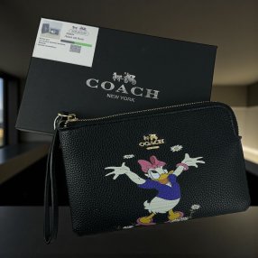 Monedero tipo Coach con caja – Empaque de regalo elegante
