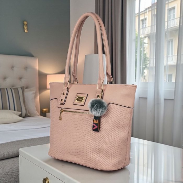 Bolsa Tote Elegante de Mujer 31 cm con Pompón y Textura Grabada