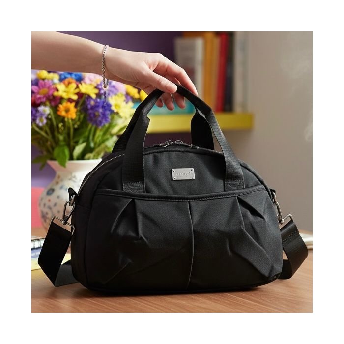 Bolso negro moderno para mujer cómodo y perfecto para el día a día