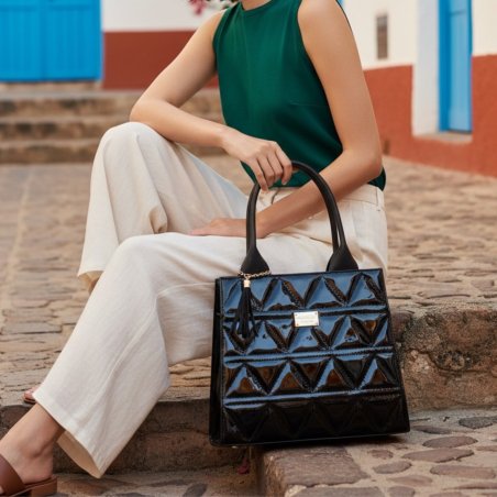 Bolsa negra de mano metálica – ideal para fiestas y eventos