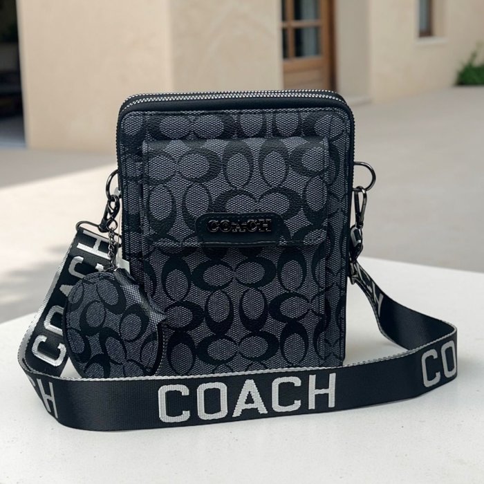 Crossbody compacto unisex, práctico y moderno