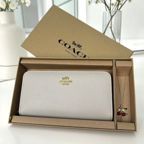 Cartera para dama con accesorio, presentación tipo regalo