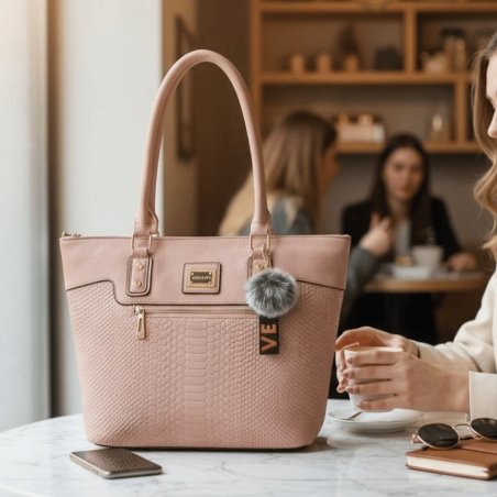 Bolsa Tote Elegante de Mujer 31 cm con Pompón y Textura Grabada