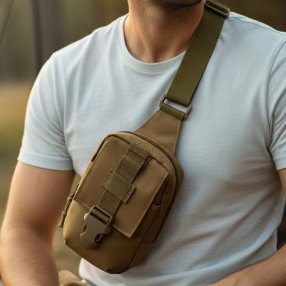 Pechera crossbody para caballero compacta y funcional