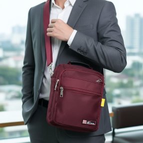 Bolso crossbody para caballero con múltiples compartimentos