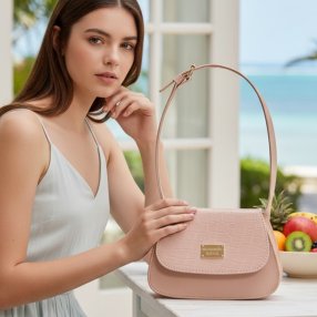 Bolsa de hombro estructurada maquillaje con acabado texturizado