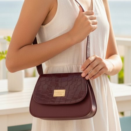 Bolsa de hombro vino estructurada con acabado texturizado