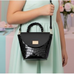 cross negro estilo natural elegante con asa trenzada