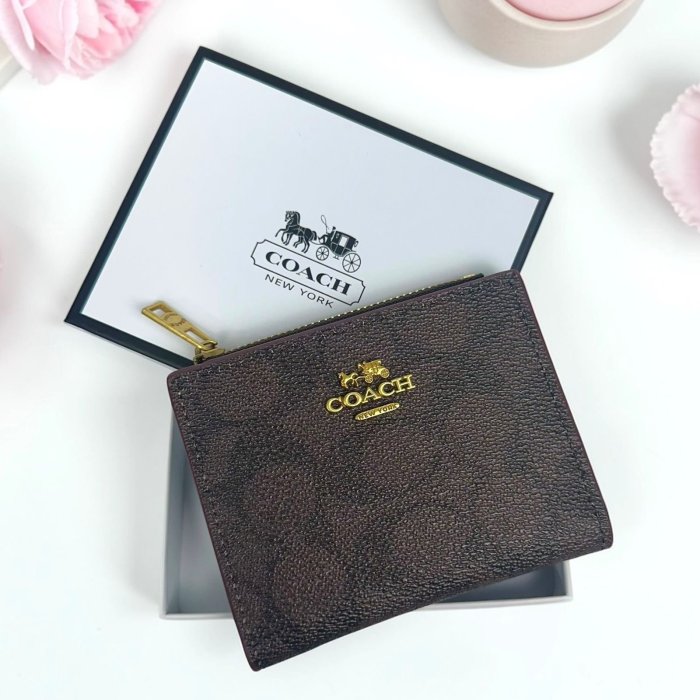 Cartera coffee tipo tarjetero para dama con cierre compacto