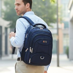 Mochila para caballero con múltiples compartimentos