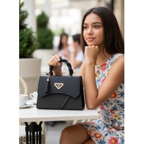 Cross negro estructurada elegante con asa trenzada