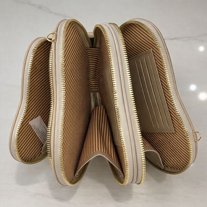 Bolsa crossbody corazón para dama diseño moderno