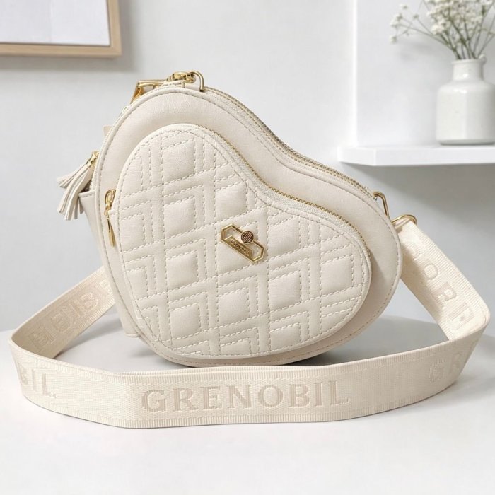 Bolsa crossbody corazón para dama diseño moderno