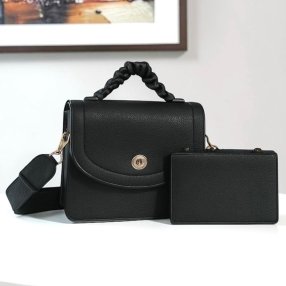 Bolsa Kamel Reina Asa Scrunch con Mini Clutch – Material Sintético