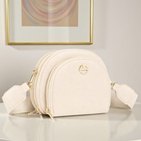 Bolso cross blanco compacto para mujer ideal para uso diario