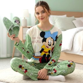 Pijama Dama Unitalla con Pantuflas – Diseños Surtidos | Suave, Cómoda