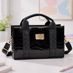 Bolso cross negro para mujer que roba miradas