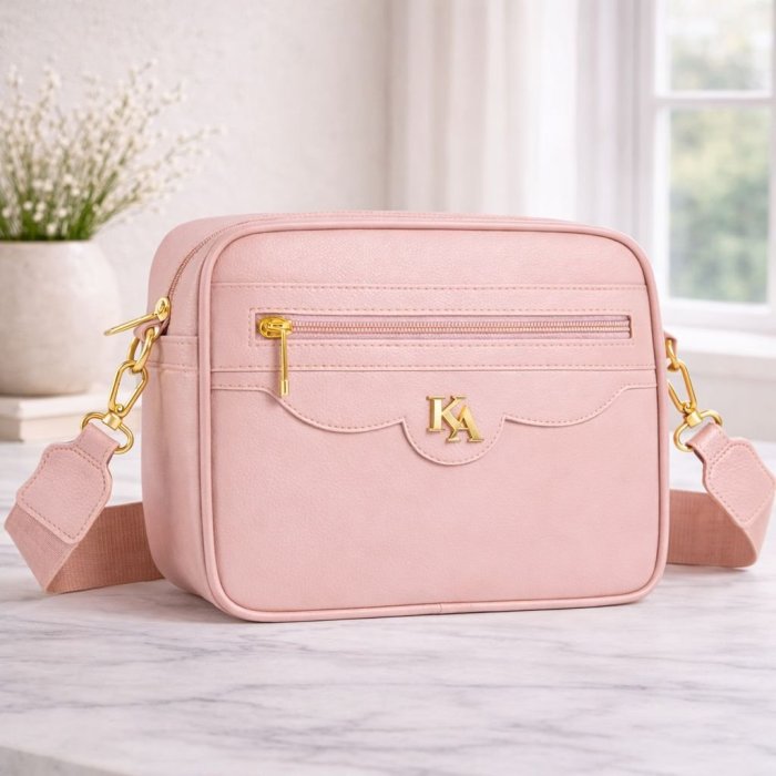cross de mujer elegante minimalista rosa