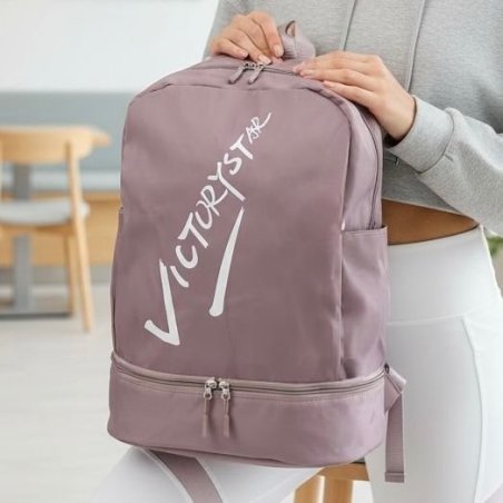 Mochila deportiva amplia con compartimento inferior