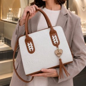 Bolsa Dama Elegante con Grabado y Correa Removible